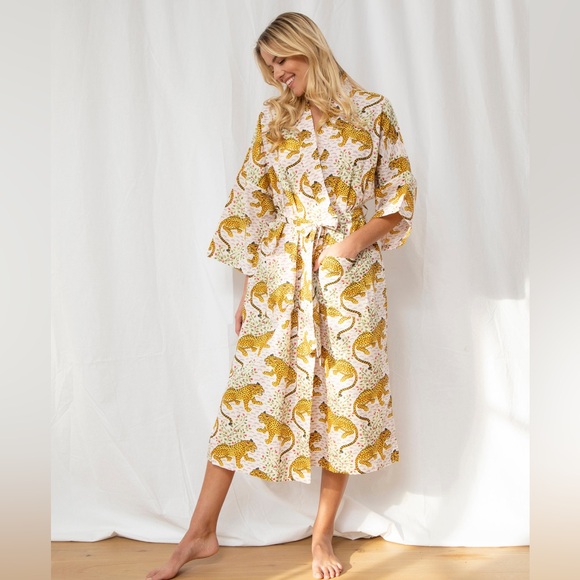 Printfresh Robe in Bagheera-Blush L/XL - Picture 3 of 9